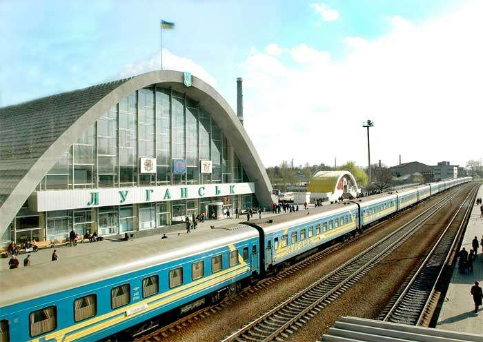 «Укрзализныця» сформировала дополнительный поезд «Луганск–Киев»
