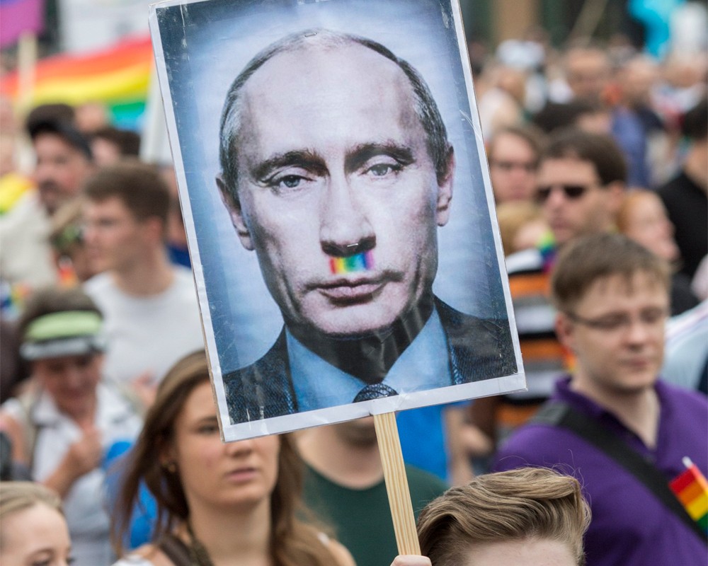 Захваченный Крым на майских праздниках потрясут ЛГБТ-митинги против ущемления прав человека в России