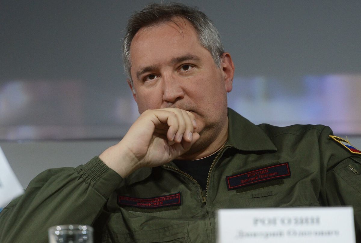 ​"У нас проблемы, наших бойцов убивают", – Рогозин признал превосходство ВСУ и обратился к Кремлю