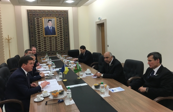 Зубко: На 750 из 1500 вагонов, предназначенных на поставку Туркменистану, объявлен тендер