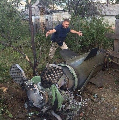 В Снежном в огород местному жителю прилетела ракета "Точка-У"