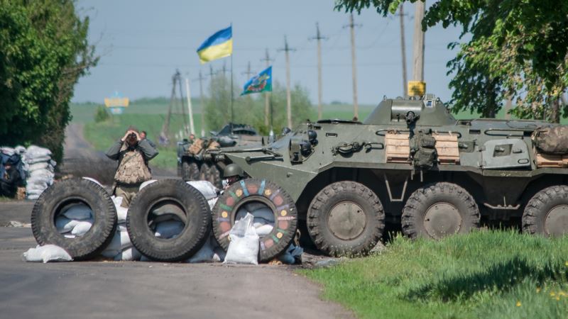 В Мариуполе идет пристрелка артиллерийских орудий, и ищут диверсантов