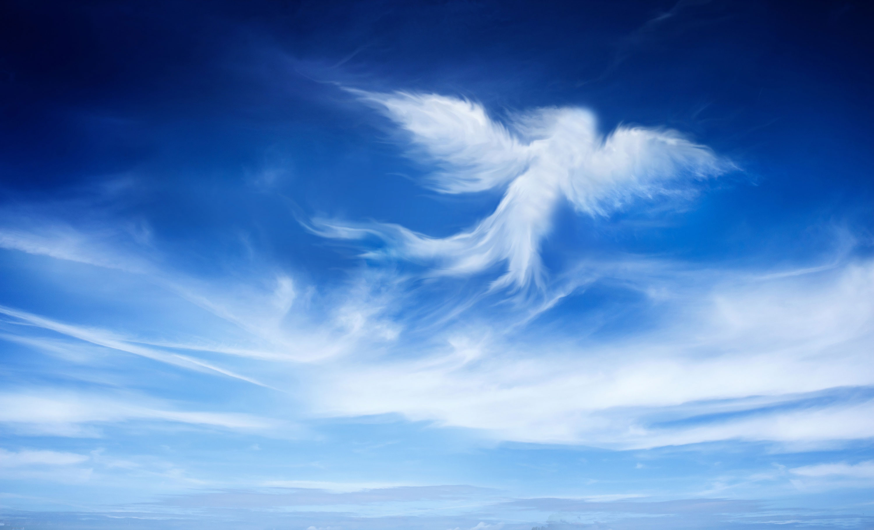 Библейский "Ангел" в небе над Россией: жители РФ стали свидетелями удивительного феномена – кадры