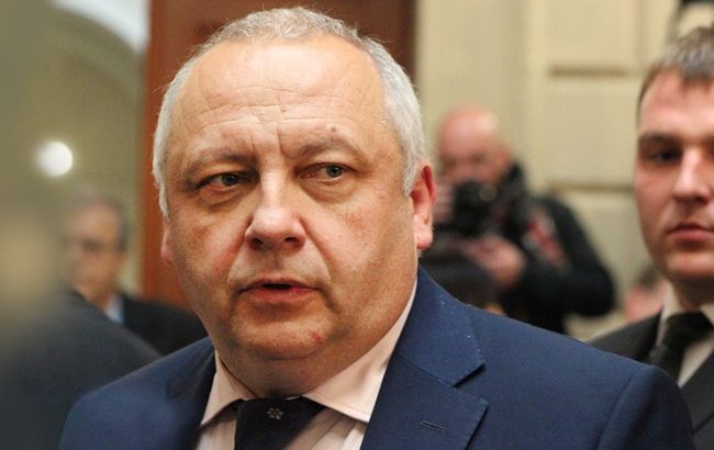 Одним из нардепов задекларированы раритетные книги: фрагмент "Острожской Библии" и "Апостол"