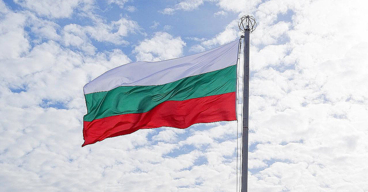 Украина получит от Болгарии 100 БТРов: парламент преодолел вето президента Радева
