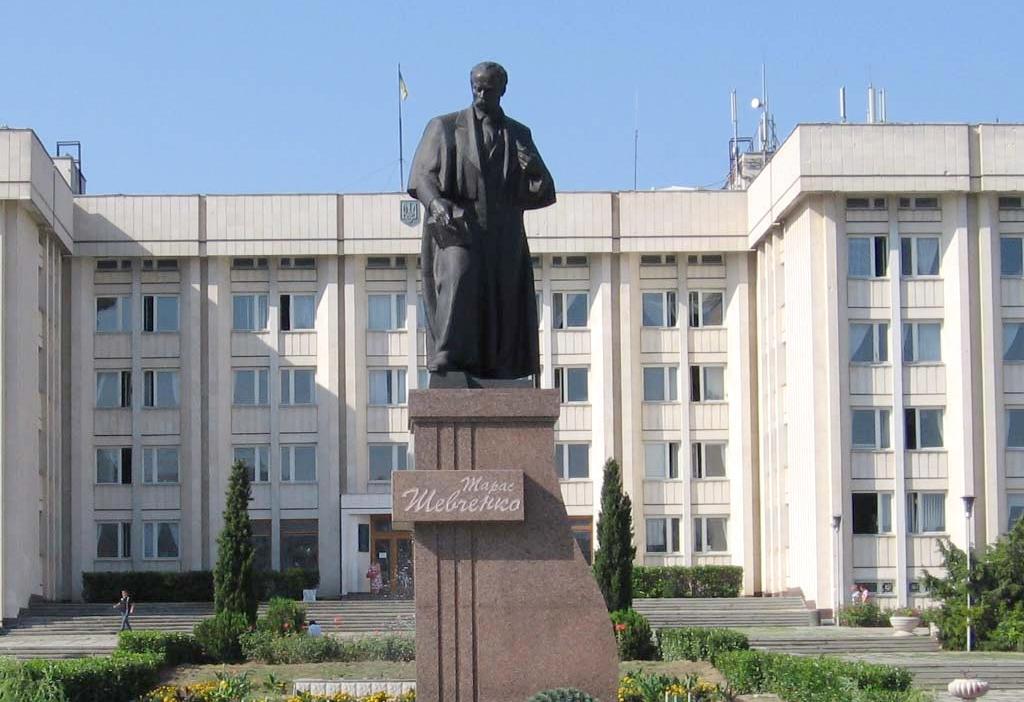Политическое бешенство Крыма: В Севастополе собирают подписи за снос памятника Шевченко
