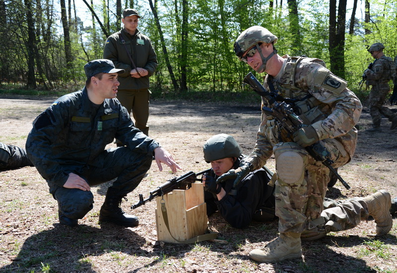 Минобороны: инструкторы США завершили первый этап подготовки бойцов ВСУ. Фото