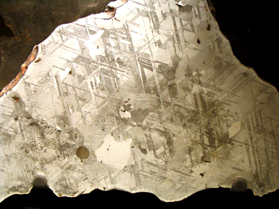 Исследователи обнаружили самую древнюю магнитную запись в метеоритном минерале – кадры