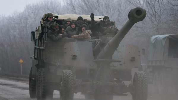 ​Боевики стягивают к донецкому аэропорту тяжелую артиллерию, - соцсети