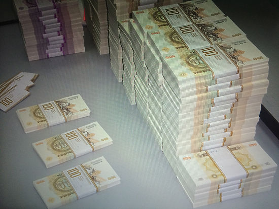 Источник: "Деньги" Новороссии уже напечатаны, но Захарченко не выпускает в в обращение 
