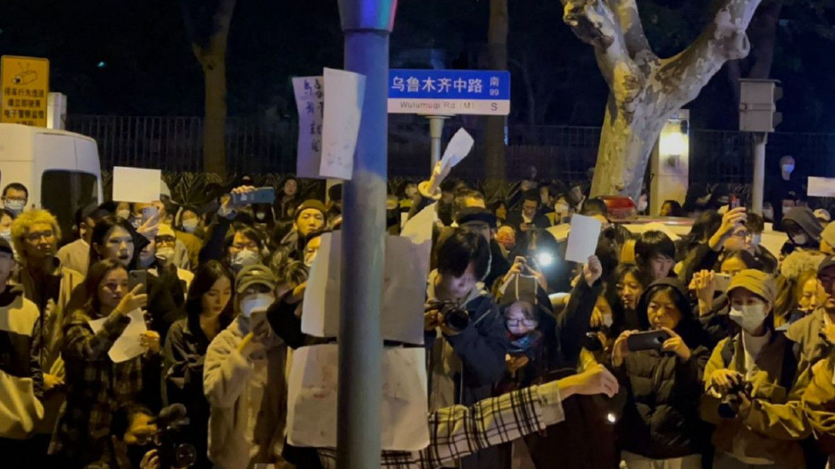 Уровень "национального инакомыслия" побил все рекорды: в Китае начали бунтовать против Цзиньпина