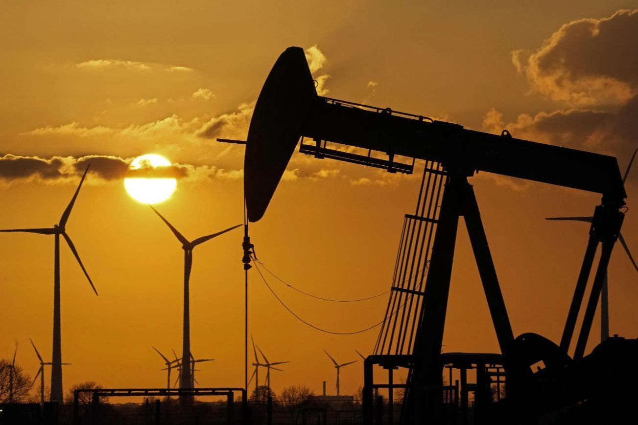 ​Саудовская Аравия заливает рынок нефтью и ставит "подножку" Путину — Bloomberg