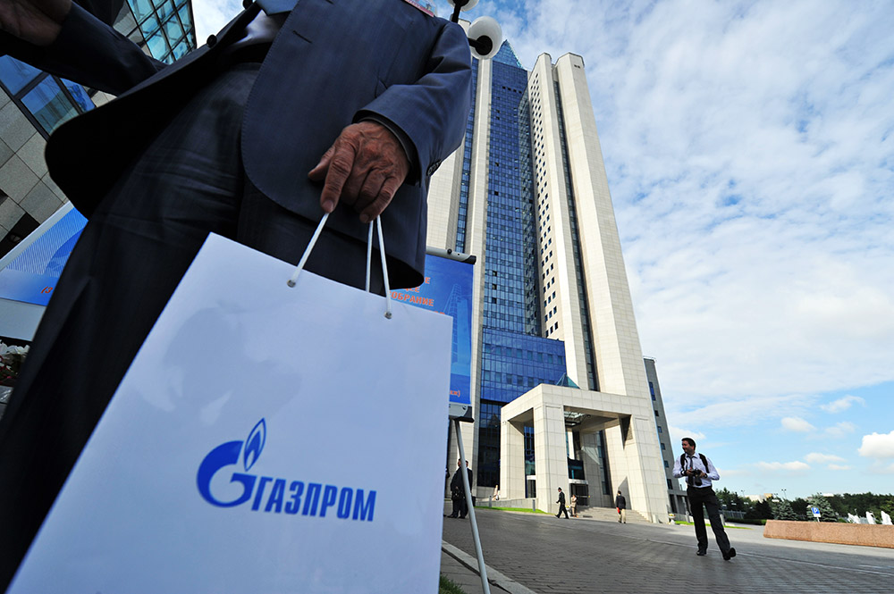 Нефть по цене по 20 долларов за баррель: "Газпром" готовится к наихудшему сценарию развития событий