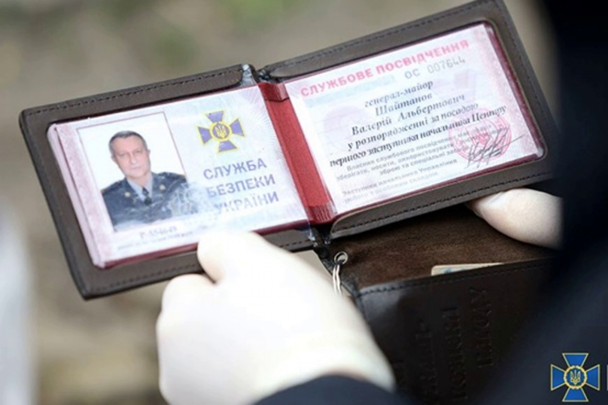 ​"Только глупые в "конторе" не знали, чем он занимается", - СМИ об арестованном генерале Шайтанове