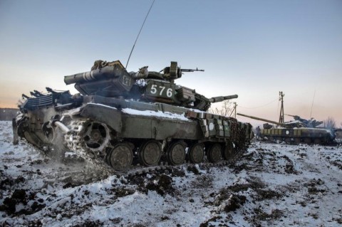 ДНР: Около Широкино идет танковый бой с батальном "Азов"