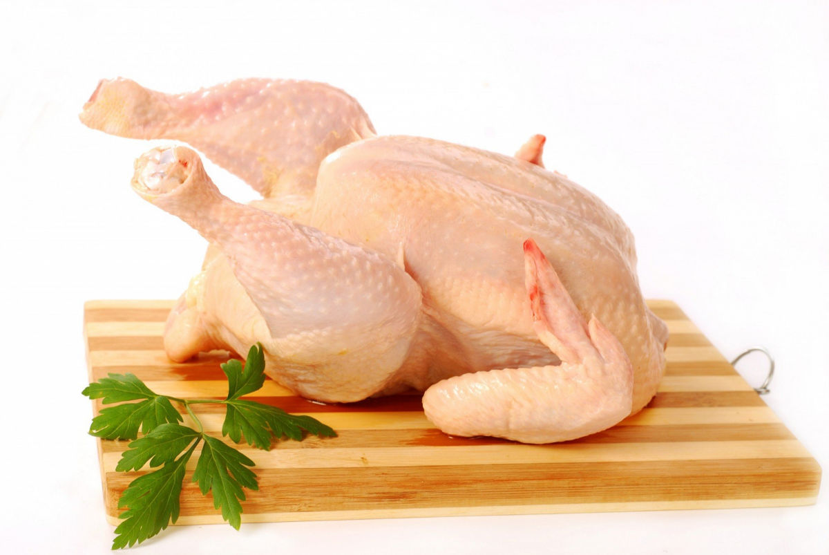 В Украине могут остановить производство мяса птицы: названа причина
