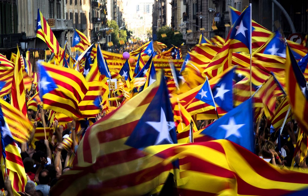 Города Каталонии охвачены митингами в поддержку референдума о независимости