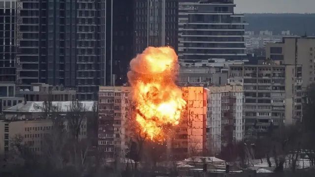 Стало известно, куда будет бить Россия во время следующего массированного обстрела Украины