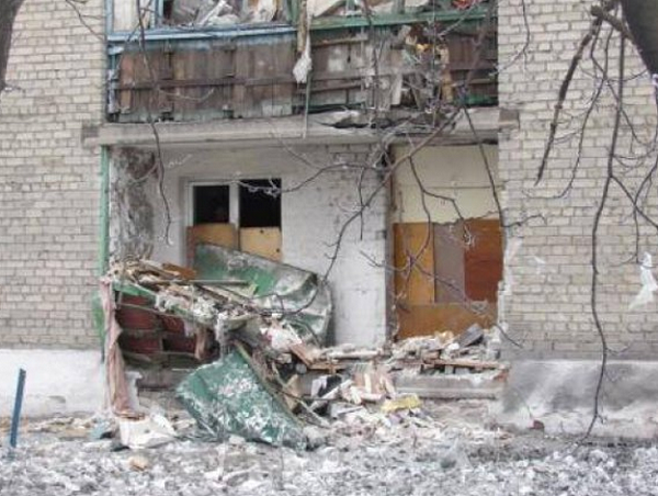 МВД: В Дебальцево спасены 3 человека, находившиеся под завалами 4 дня