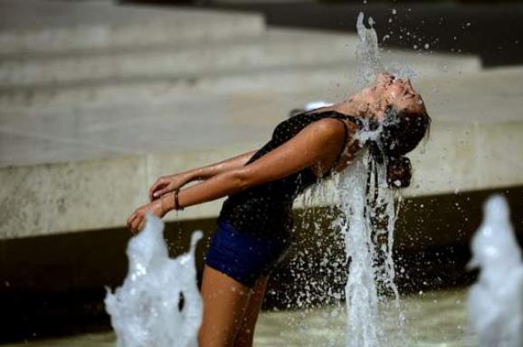 Адская жара в Украине: в Одессе умер мужчина, во Львове от тепловых ударов страдают дети