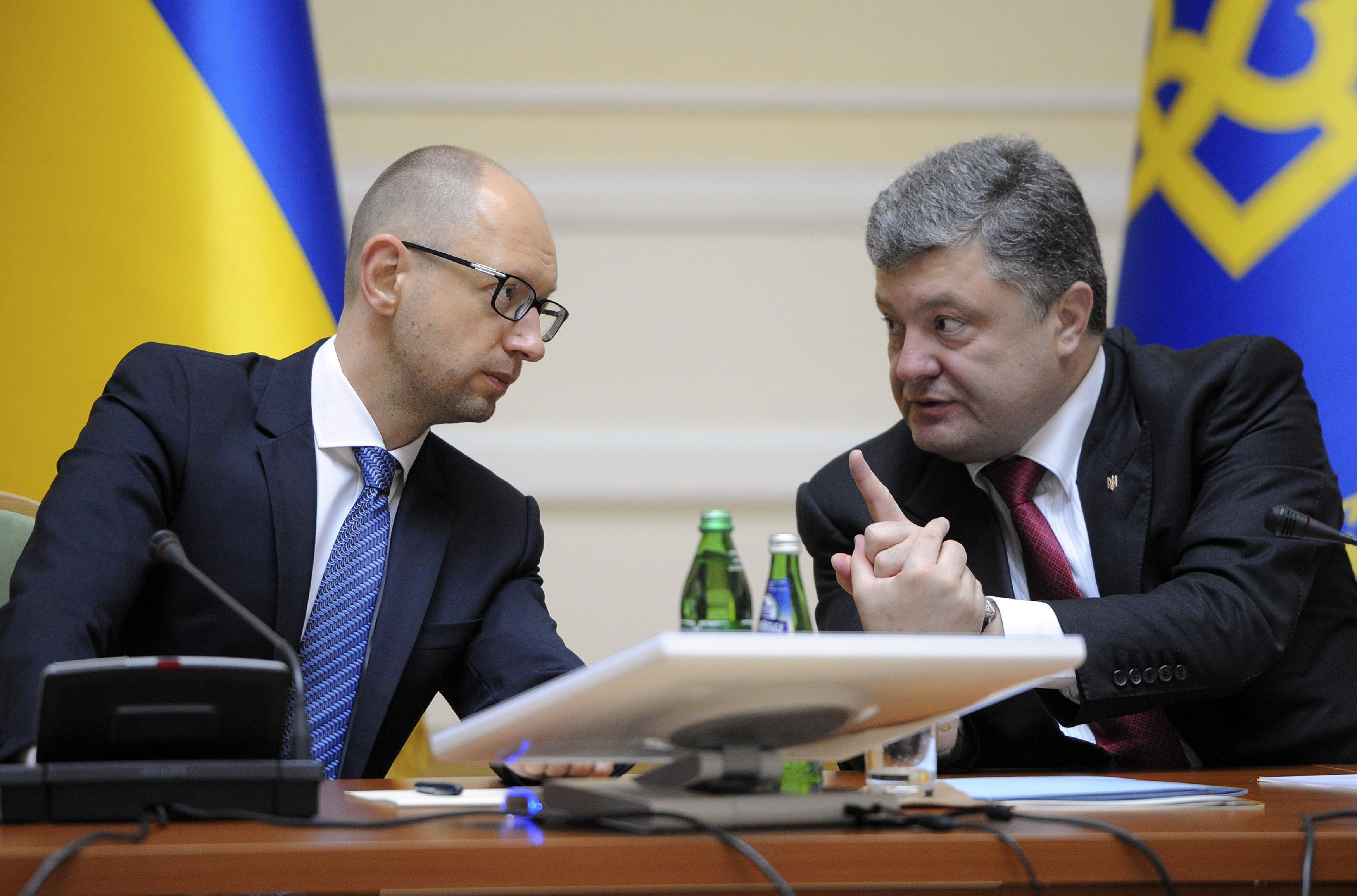 Эксперт: Порошенко и Яценюк укрепляют депутатскую дисциплину 