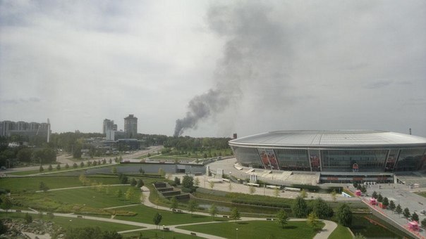 В Донецке вновь горит Точмаш: дончане видят черный дым со стороны завода