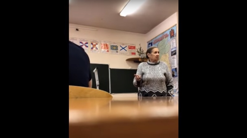 Назад в СССР: в России учительница пугала школьников расстрелом за "глубочайшее оскорбление" Путина - видео