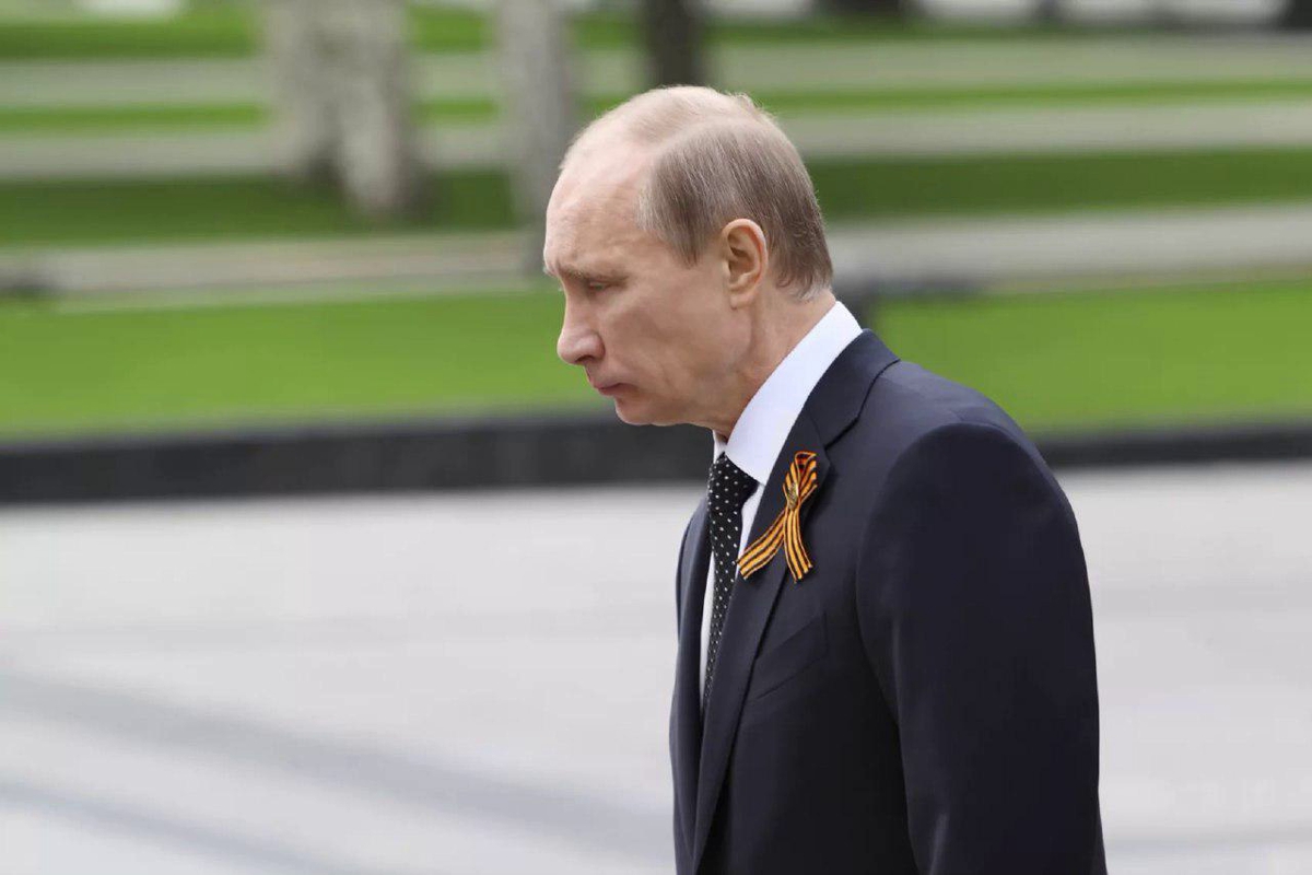 ​"Это выстрел себе в ногу, Путин боится и не зря", - россияне обещают Кремлю "взрыв" из-за нового нашумевшего закона
