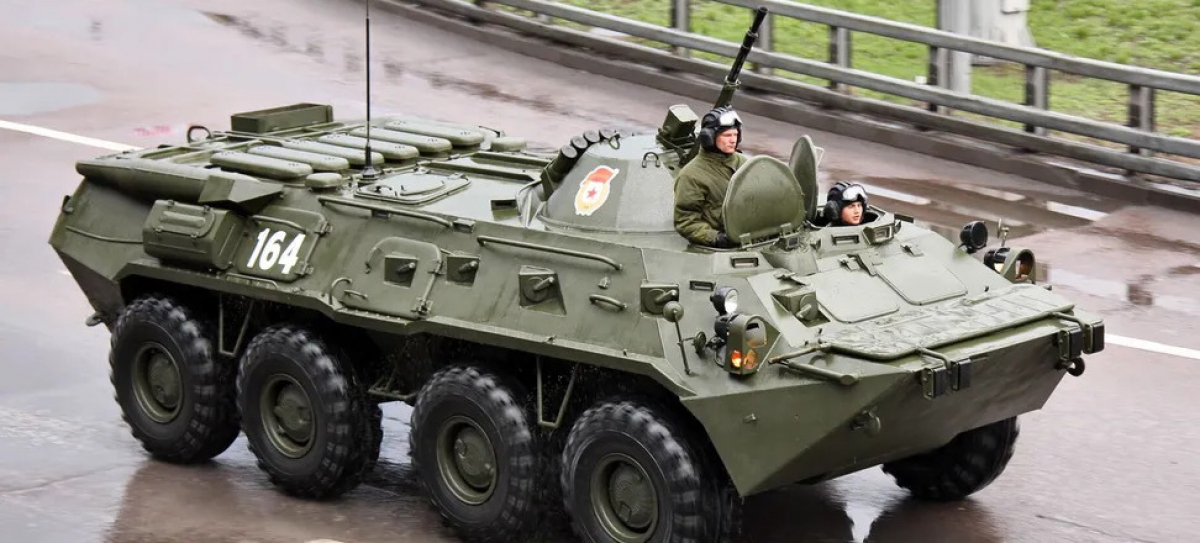 В Беларуси замечена колонна БТРов: машины, предположительно, ехали со стороны России 