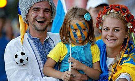 Население Украины продолжает резко уменьшаться 