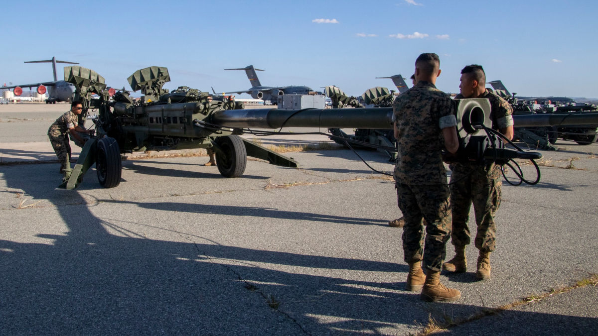 ​В США показали погрузку гаубиц М777 для Украины – в Генштабе ВСУ отреагировали