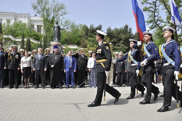 В Крыму из-за страха перед "диверсантами" в спешном порядке усиливают охрану военных объектов оккупантов