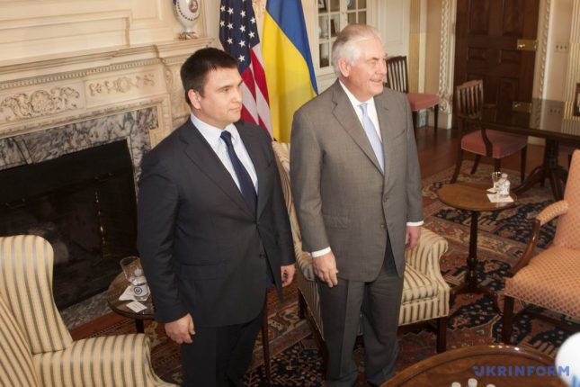 Скоро пройдет встреча президентов Украины и США: дипломаты двух стран Климкин и Тиллерсон достигли договоренностей о подготовке важнейшего мероприятия