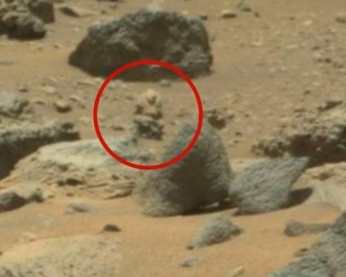 Шокирующие фото с Марса подтверждают, что за марсоходом Curiosity следят инопланетяне