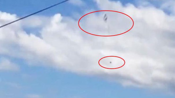 СМИ: в небе над Санкт-Петербургом столкнулись две летающие тарелки