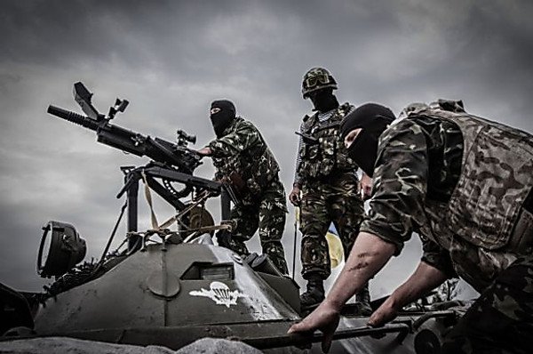 Ожесточенные бои идут под Артемовском Донецкой области, - СНБО