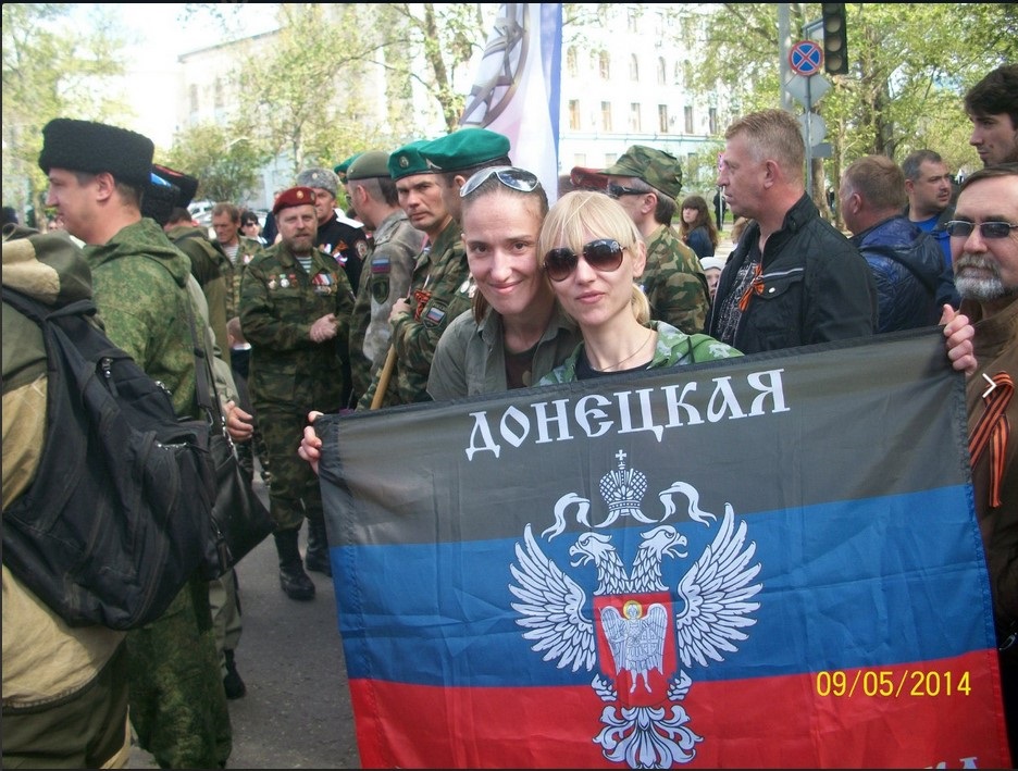 Россиянку нашли повешенной в Донецке, но оказалось, что это "гибель за Новороссию": соцсети сообщили о циничной акции в "ДНР" - кадры