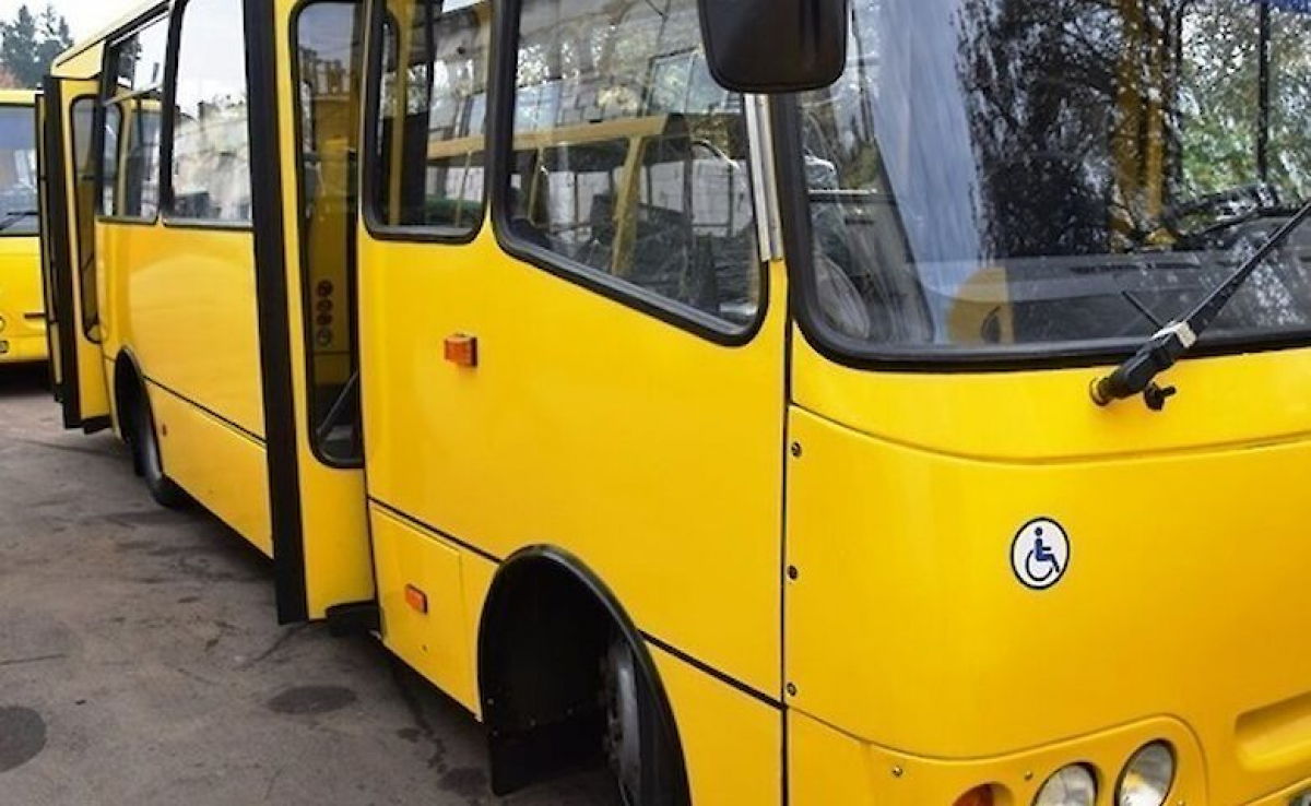 В Киеве взорвалась маршрутка: автобус выгорел дотла, опубликованы кадры
