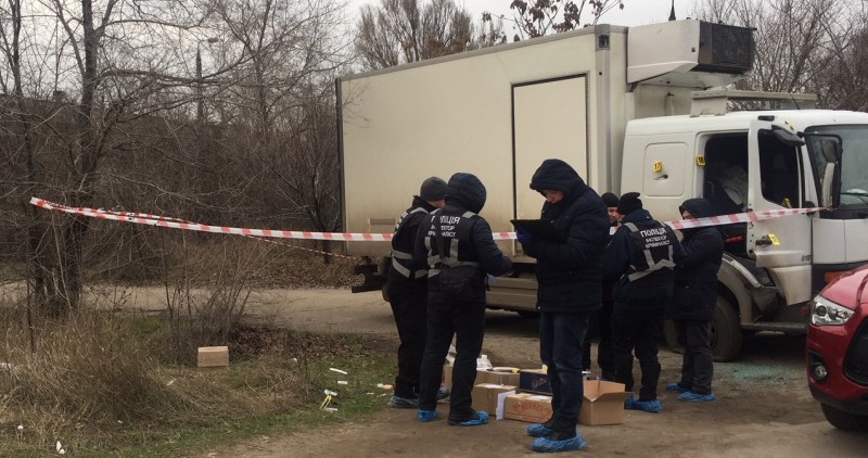 Расстрел среди бела дня бизнесмена в Запорожье: полиция предложила преступникам сдаться, или будет штурм здания - подробности
