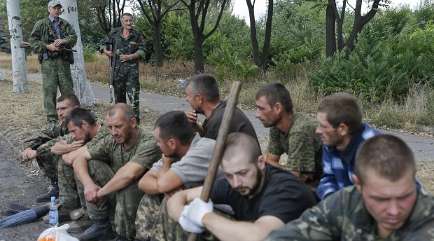 Порошенко подтвердил освобождение из плена шести украинских бойцов
