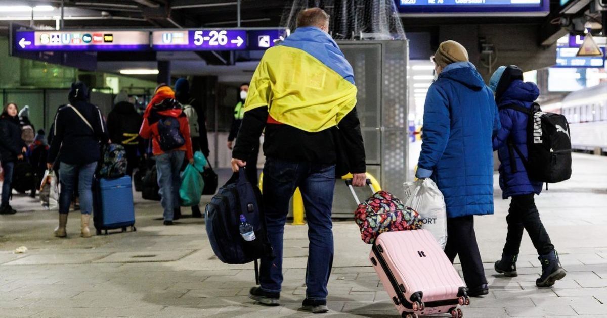 Британия радикально снижает поддержку украинских беженцев с 2027 года