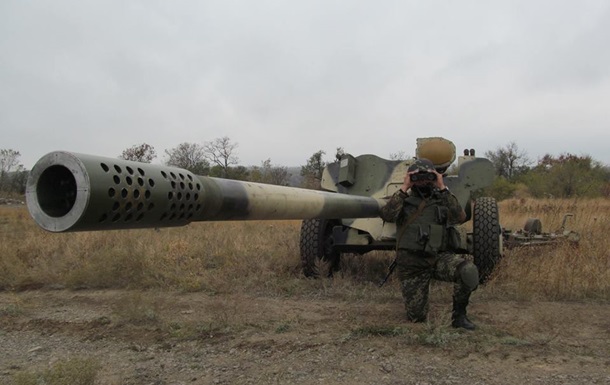 ​Ночью в Трехизбенке шел бой. Ранен один украинский военный, - Москаль