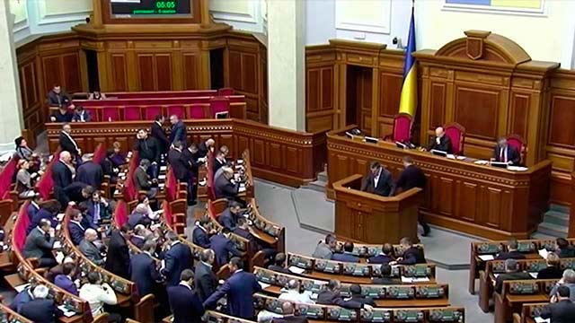 Новая Верховная Рада Украины: похороны демократии, агония Тимошенко и падение "радикального Икара"
