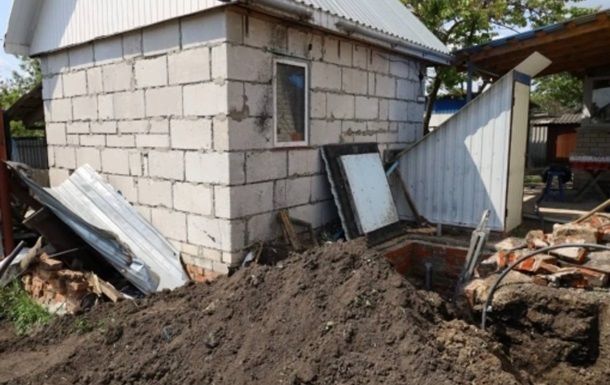 Российские военные снова уронили авиабомбы на Белгородскую область: в Шебекино попали сразу три