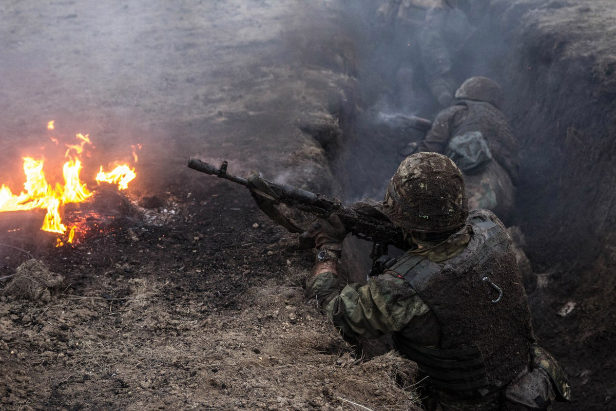 Ночной бой под Горловкой: боевики шквальным огнем артиллерии пытались выбить ВСУ из позиций