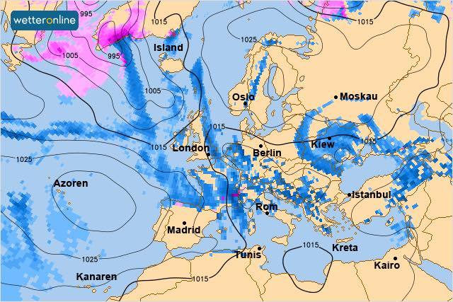 Холодный циклон, ветры и дожди: синоптики советуют украинцам одеться потеплее - карта