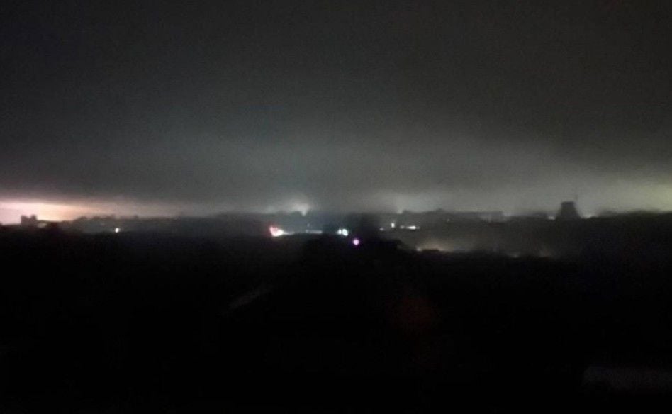 В Белгороде блэкаут, нет света, воды и отопления, власти обнадеживают: "Придется подождать несколько дней"