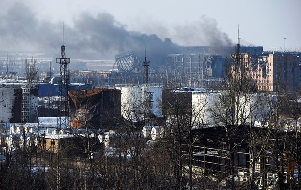 СМИ: в аэропорту Донецка во время боевых действий применили газ