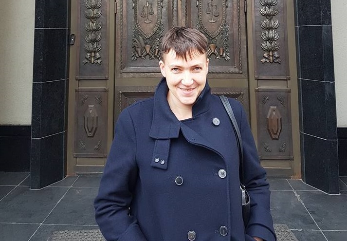 Последствия поездки в Россию: петиция с требованием лишить мандата Савченко стремительно набирает голоса – все больше людей подозревают нардепа в сотрудничестве с ФСБ