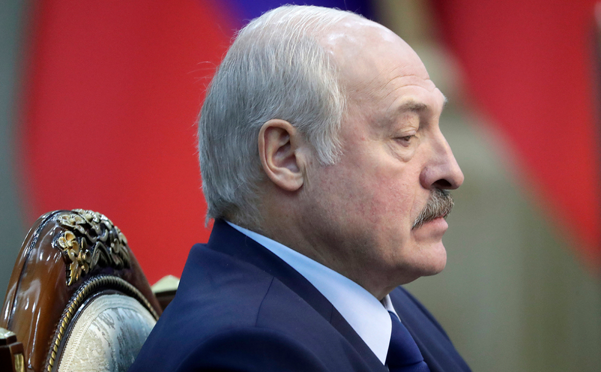 Лукашенко признал причастность к выезду Тихановской: "Пришлось"